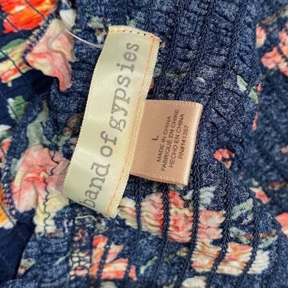 Adjustable Straps- Band of Gypsies Dress- Floral - Picture 2 of 3